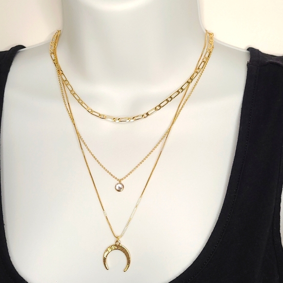 Ziggyzag Impressions Jewelry - NWT Gold 3-Tiered Necklace/Studs Set